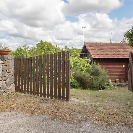 Quinta Do Castelo - Casa De Pedra Летний дом *